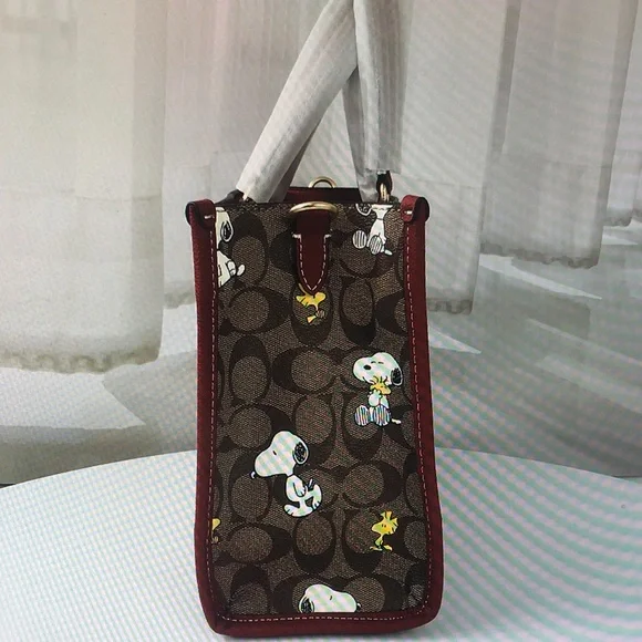 Coach Brown and Red Snoopy Shoulder Bag - Picture 5 of 12